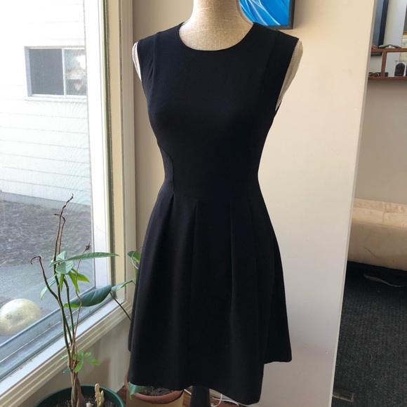 Little Black Dress - Picture 4 of 16